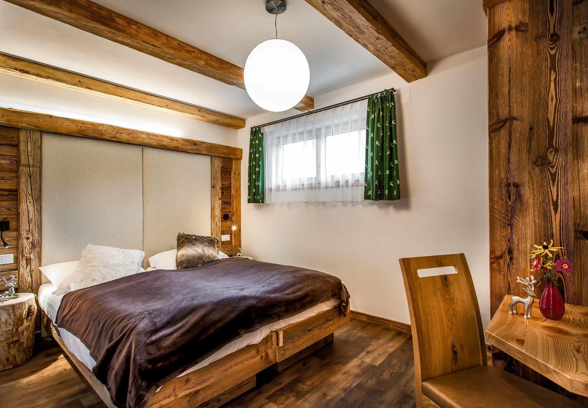 Alpine Mountain Aparthotel 4*